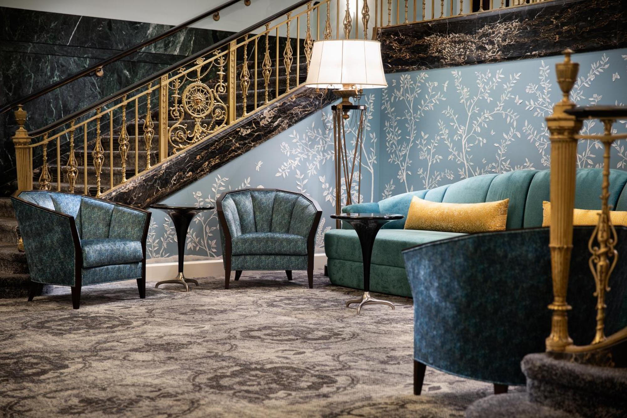 Amway Grand Plaza Hotel, Curio Collection By Hilton Hotel 4*