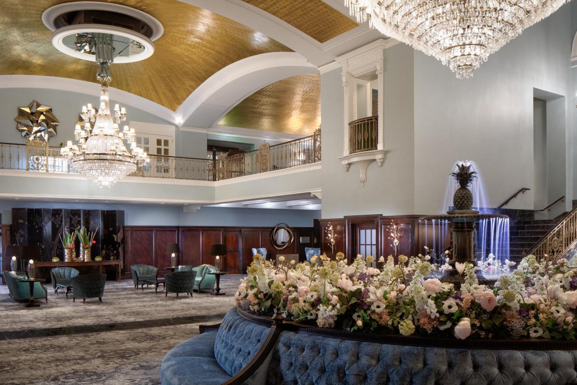Hotel Amway Grand Plaza Hotel, Curio Collection By Hilton 4*