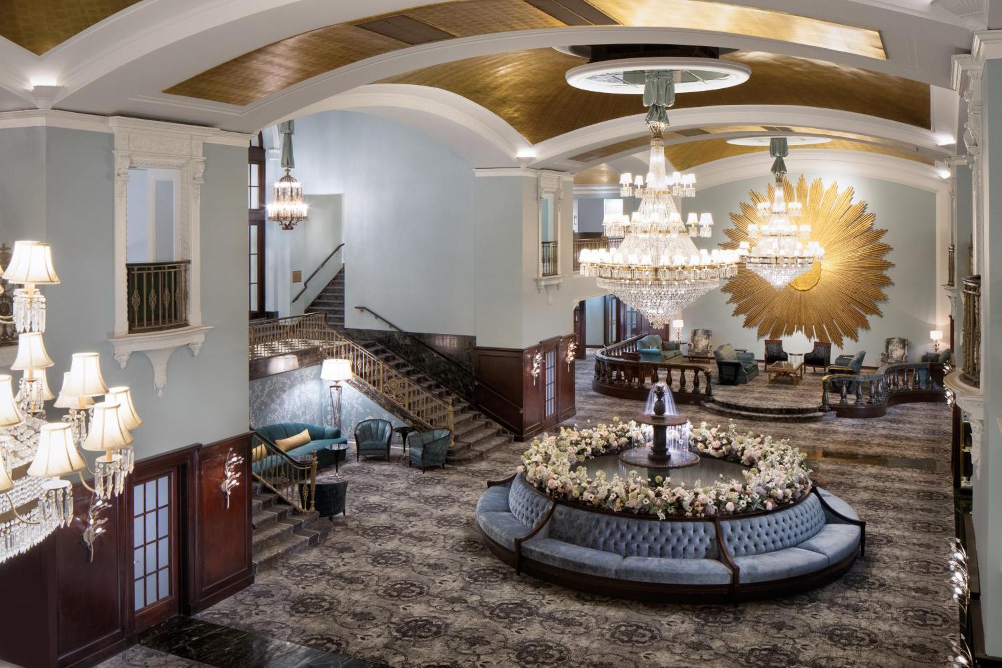 Amway Grand Plaza Hotel, Curio Collection By Hilton Hotel Grand Rapids