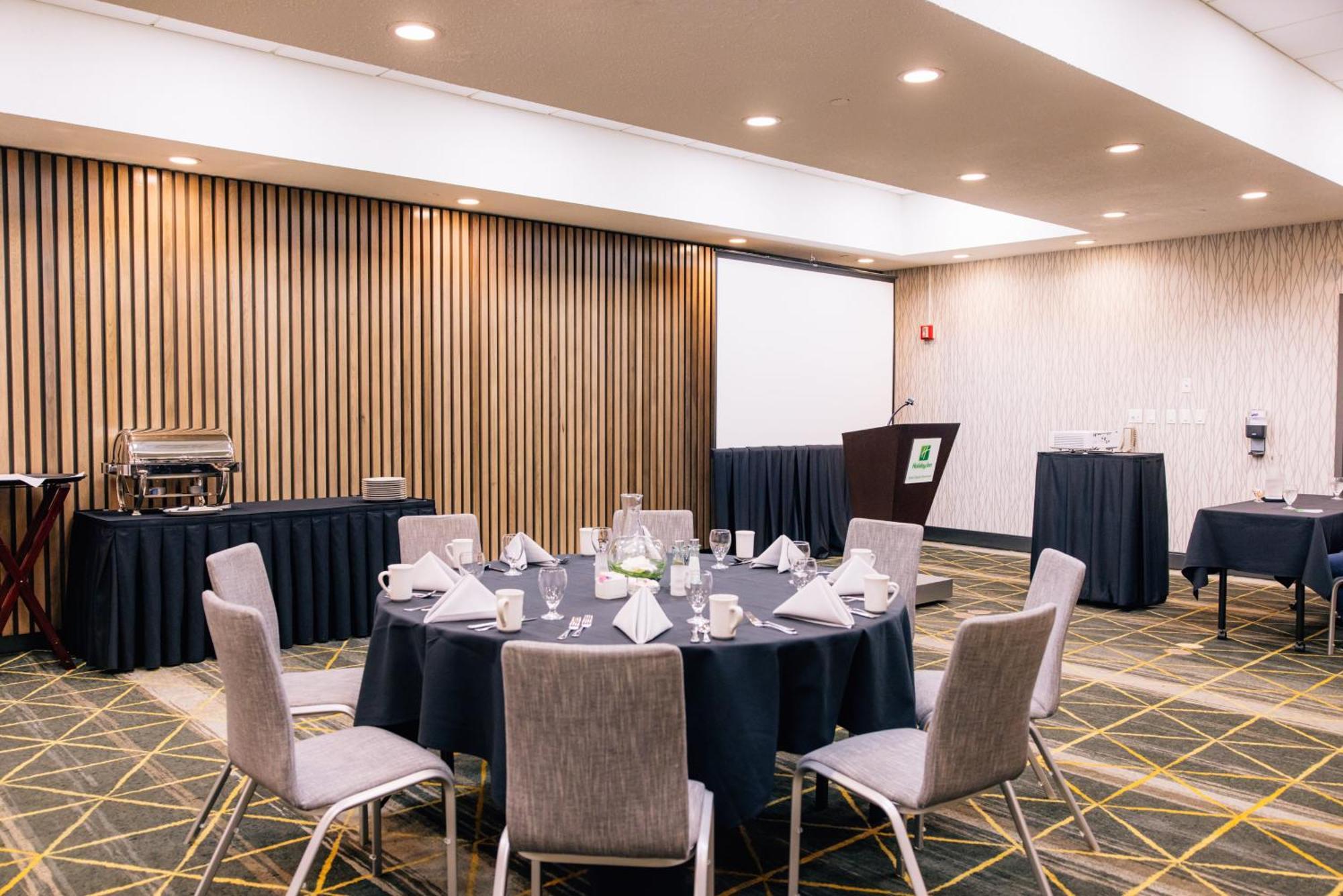 Hotel Downtown By Ihg Grand Rapids