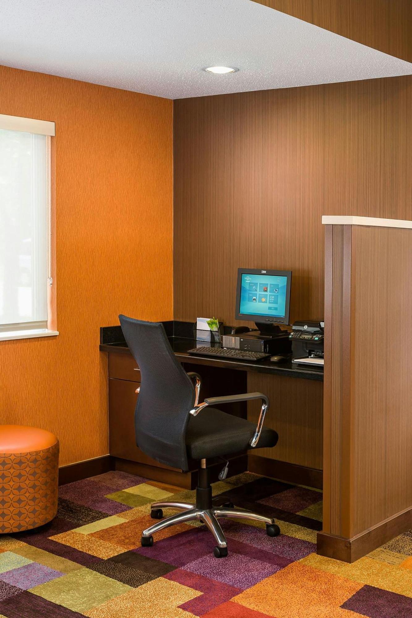 Hotel Fairfield &