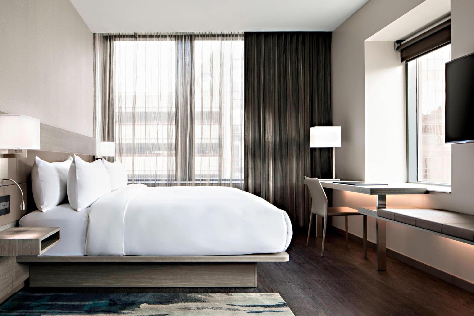 Hotel Ac By Marriott Downtown