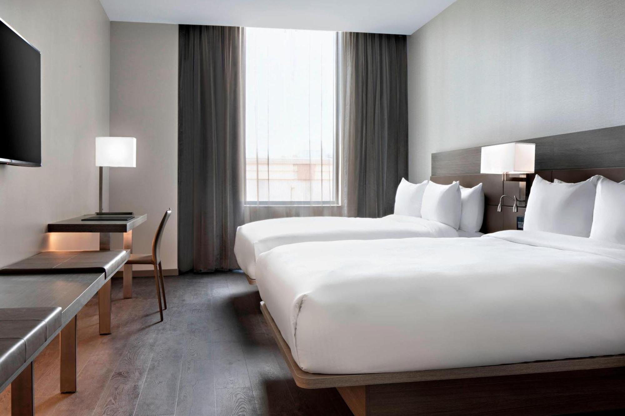 Ac By Marriott Downtown Hotel 4*