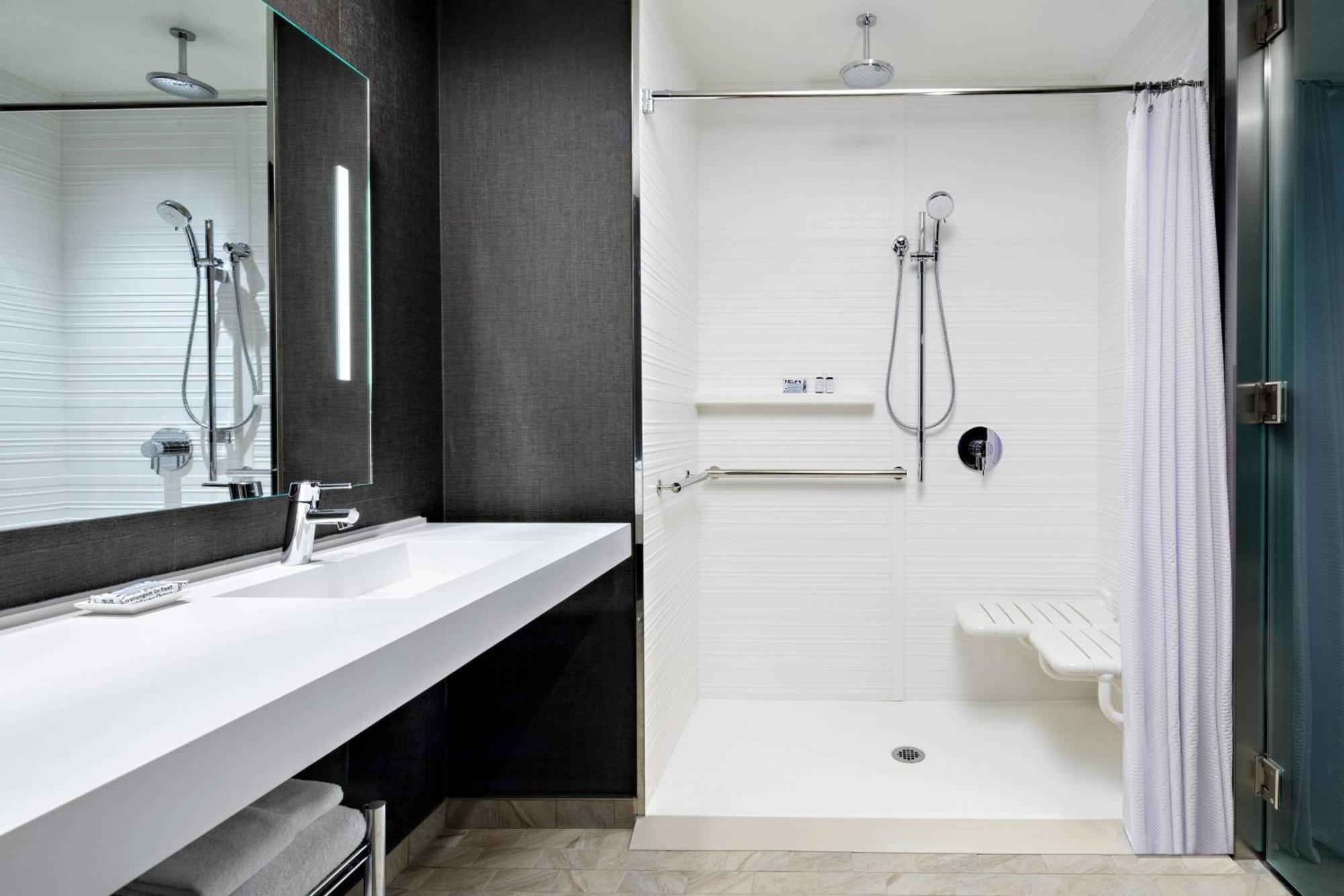 Ac By Marriott Downtown 4* Grand Rapids