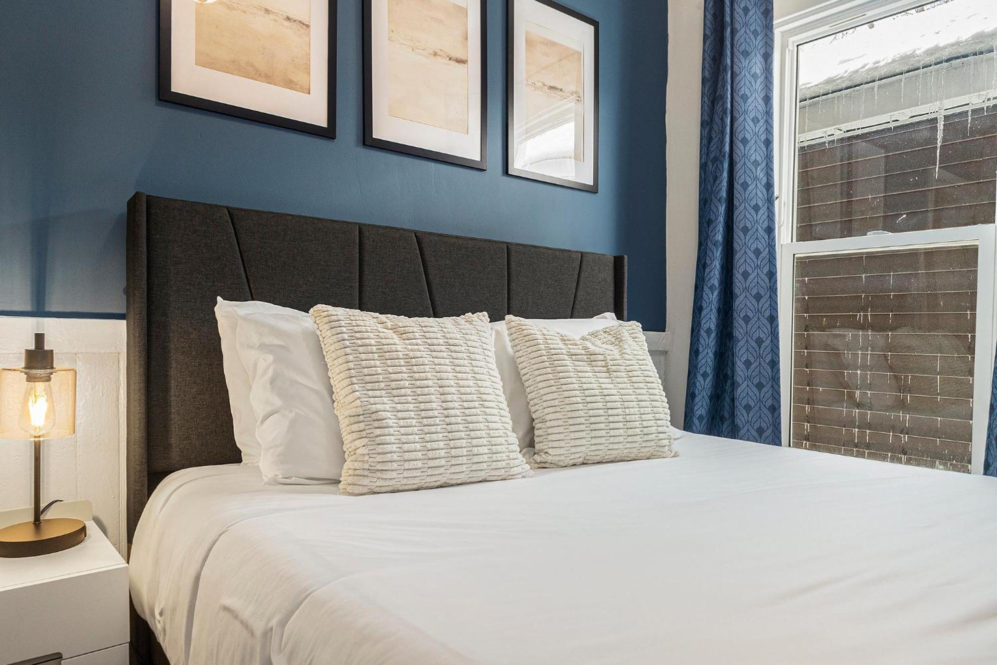 The Metropolitan Manor-new Corporate Downtown Apartment *