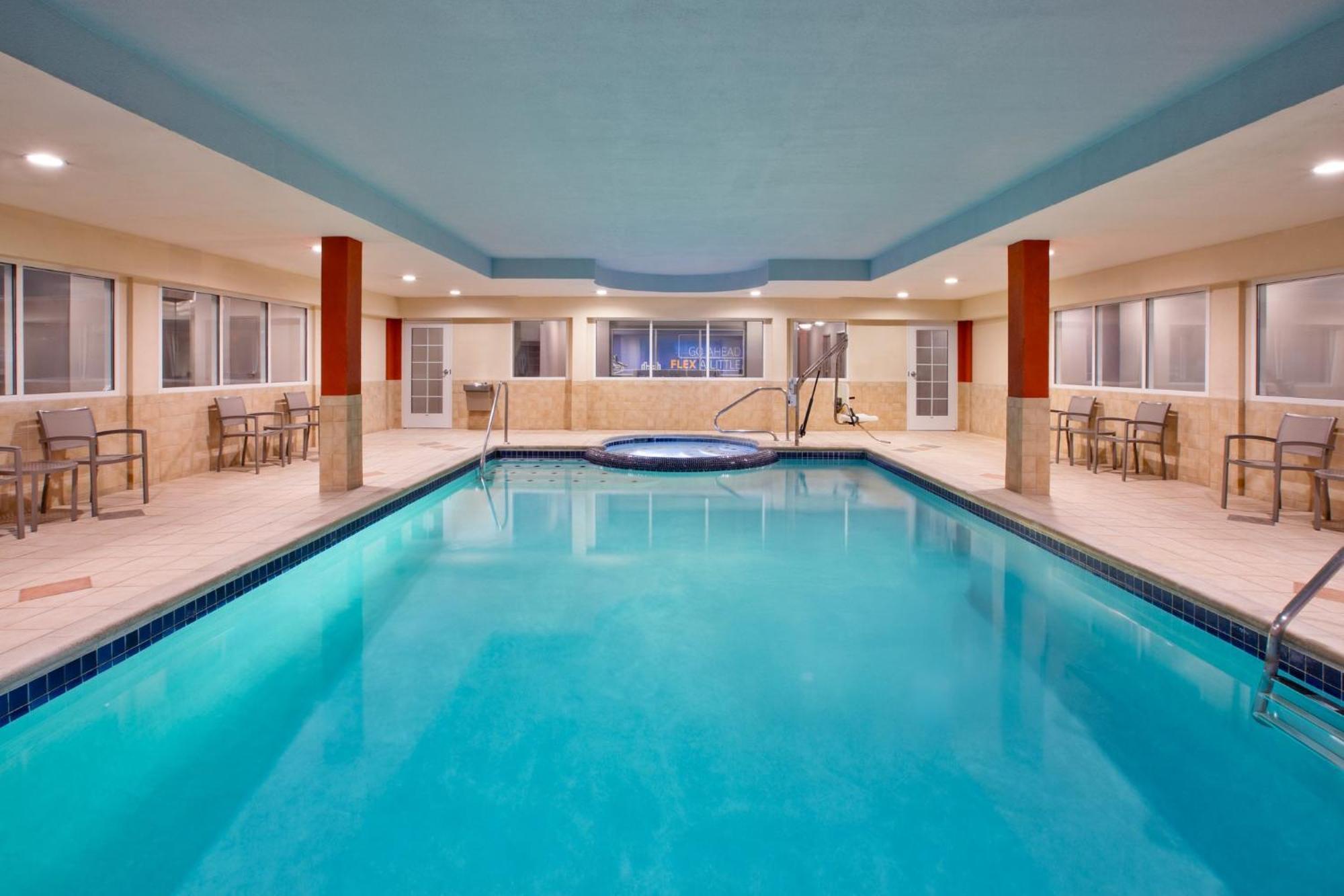 Express & Grand Rapids-north By Ihg Hotel Grand Rapids