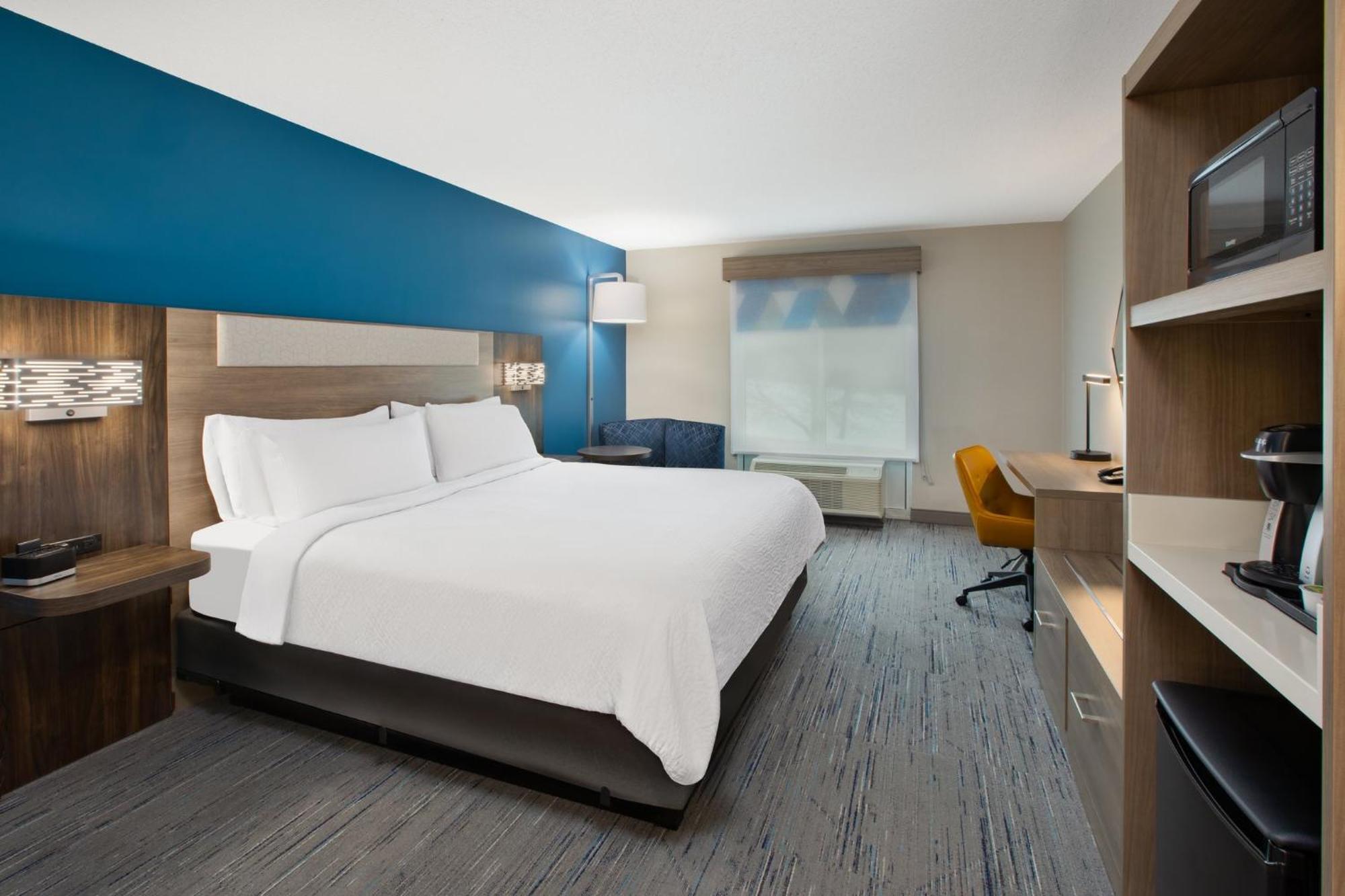 Express & Grand Rapids-north By Ihg 2* Grand Rapids