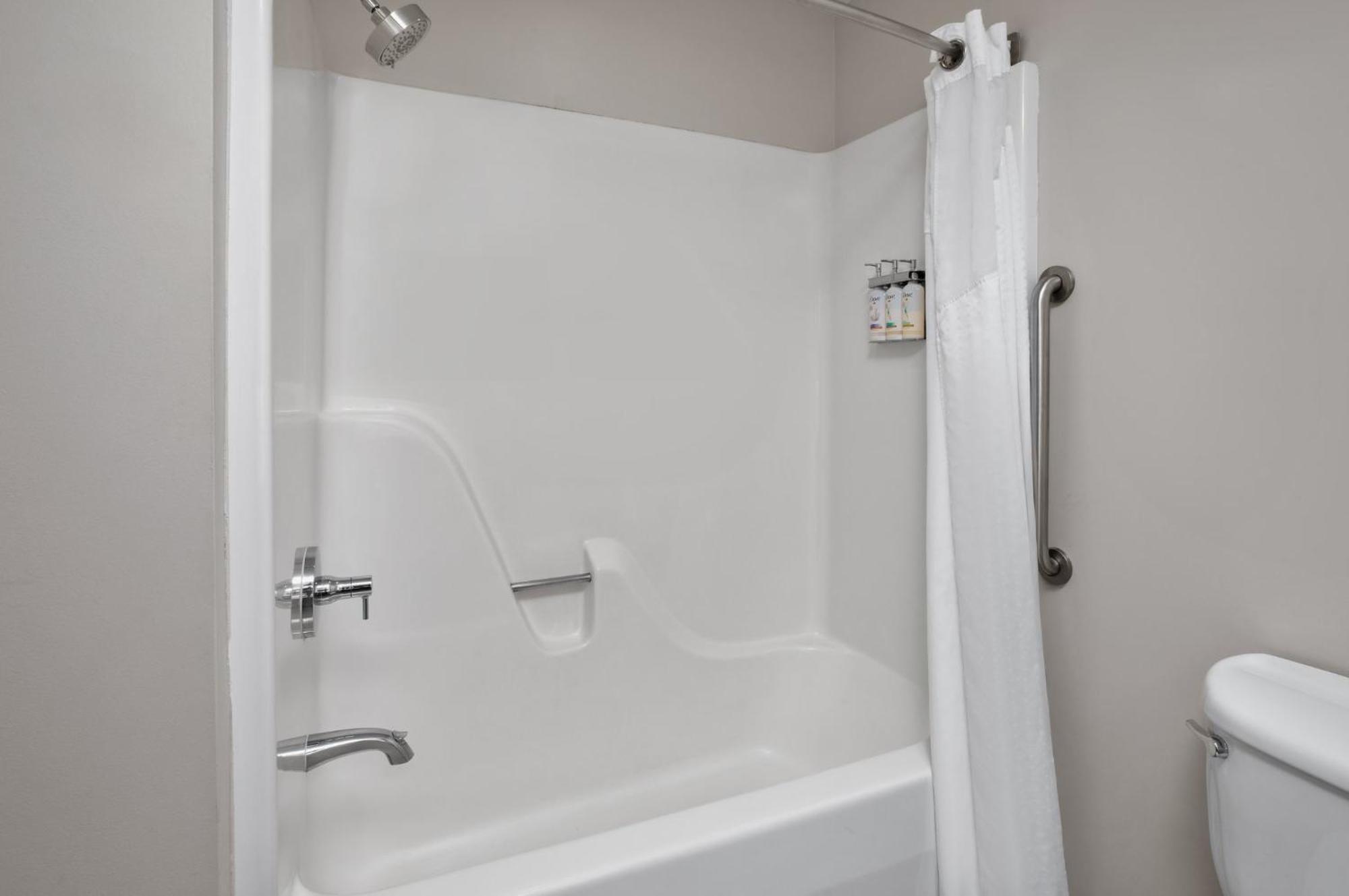Express & Grand Rapids-north By Ihg
