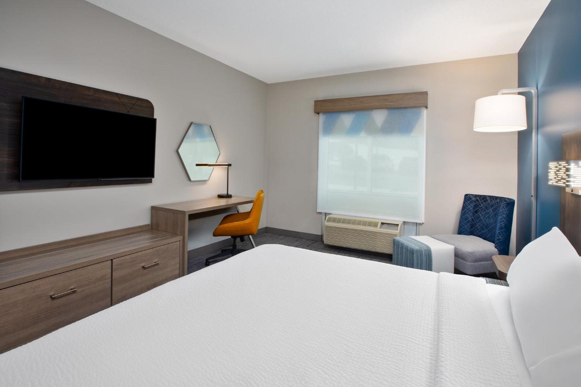 Express & Grand Rapids-north By Ihg Grand Rapids