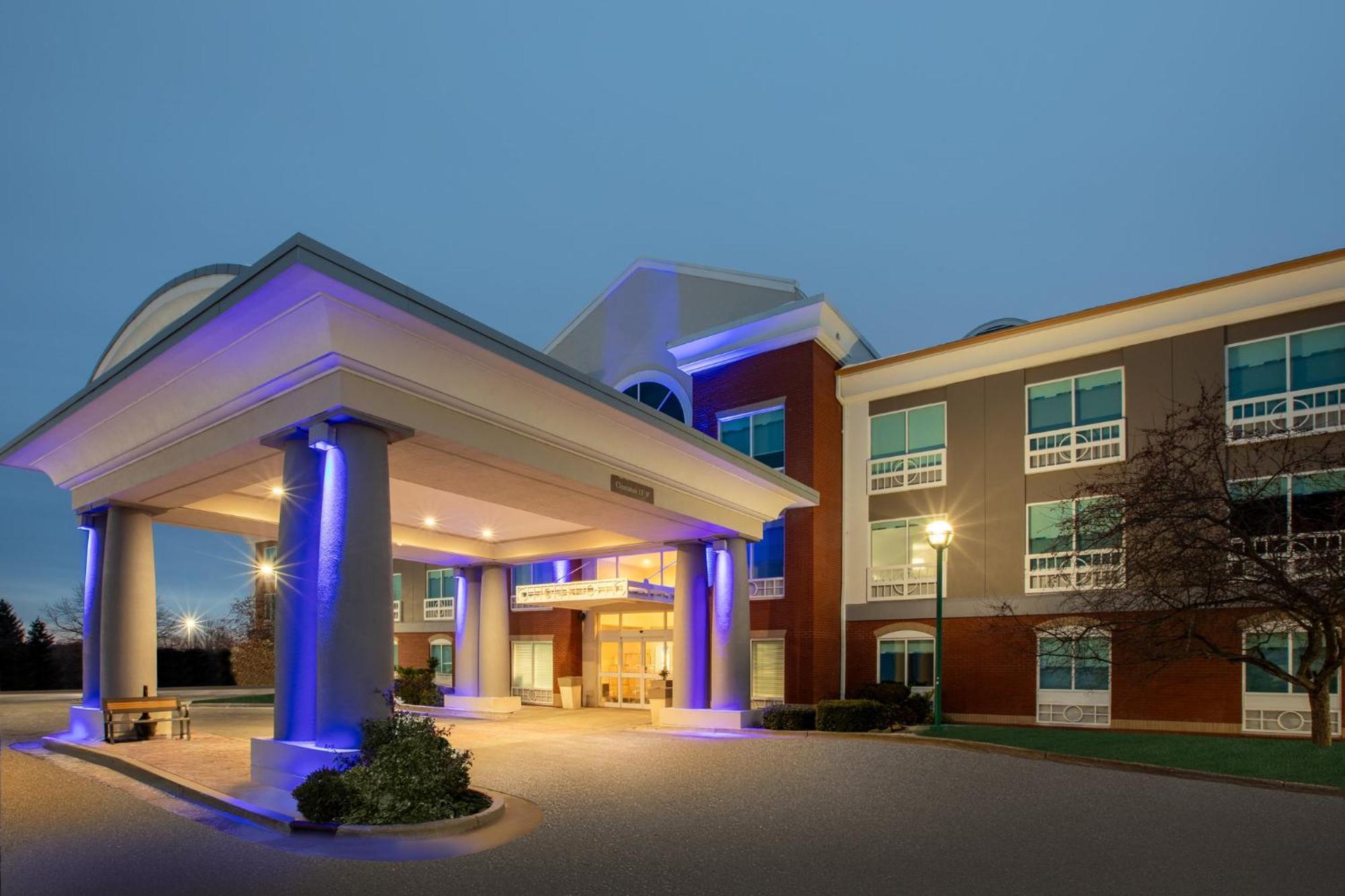 Express & Grand Rapids-north By Ihg 2* Grand Rapids