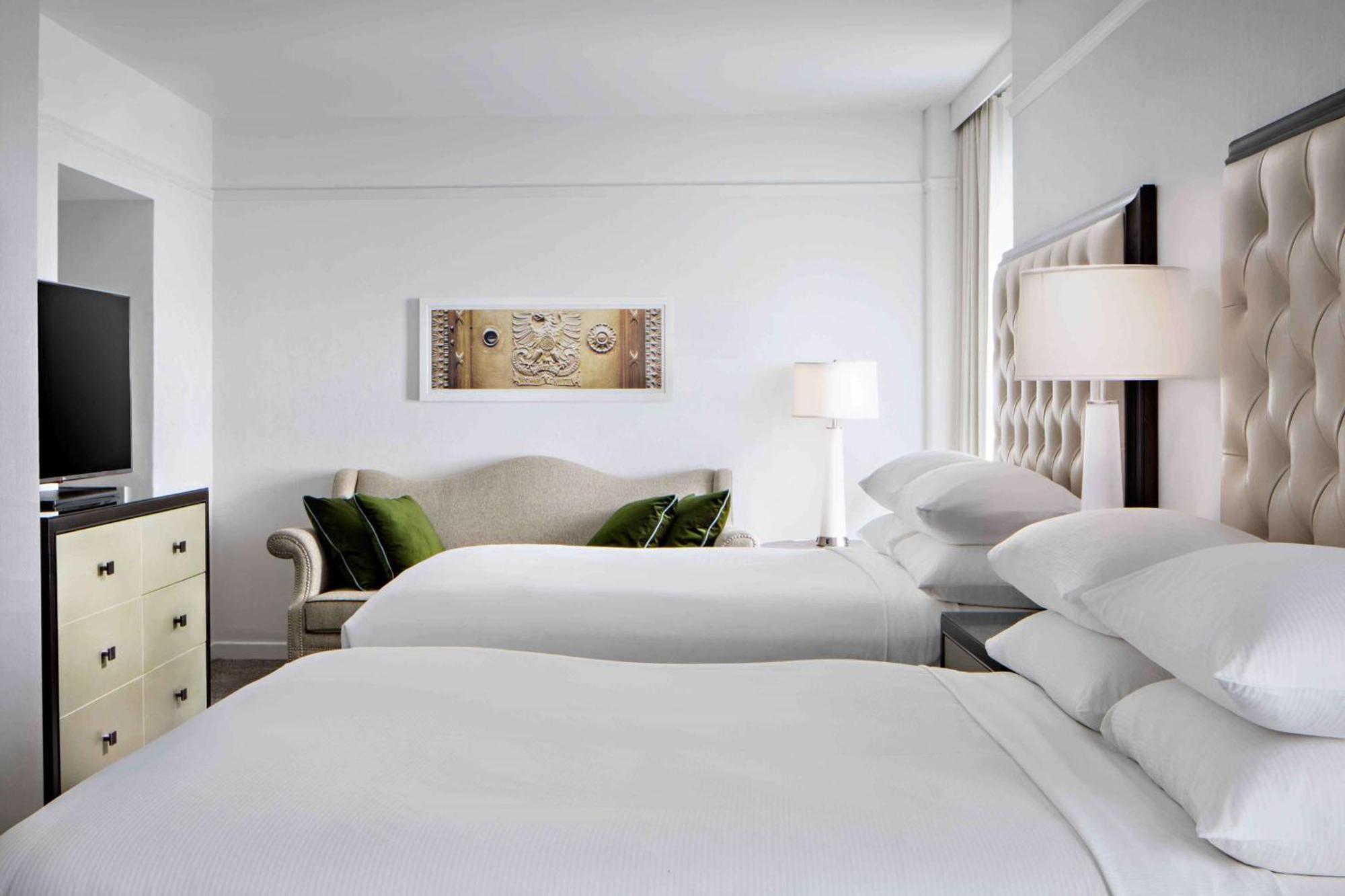 Amway Grand Plaza Hotel, Curio Collection By Hilton Hotel Grand Rapids