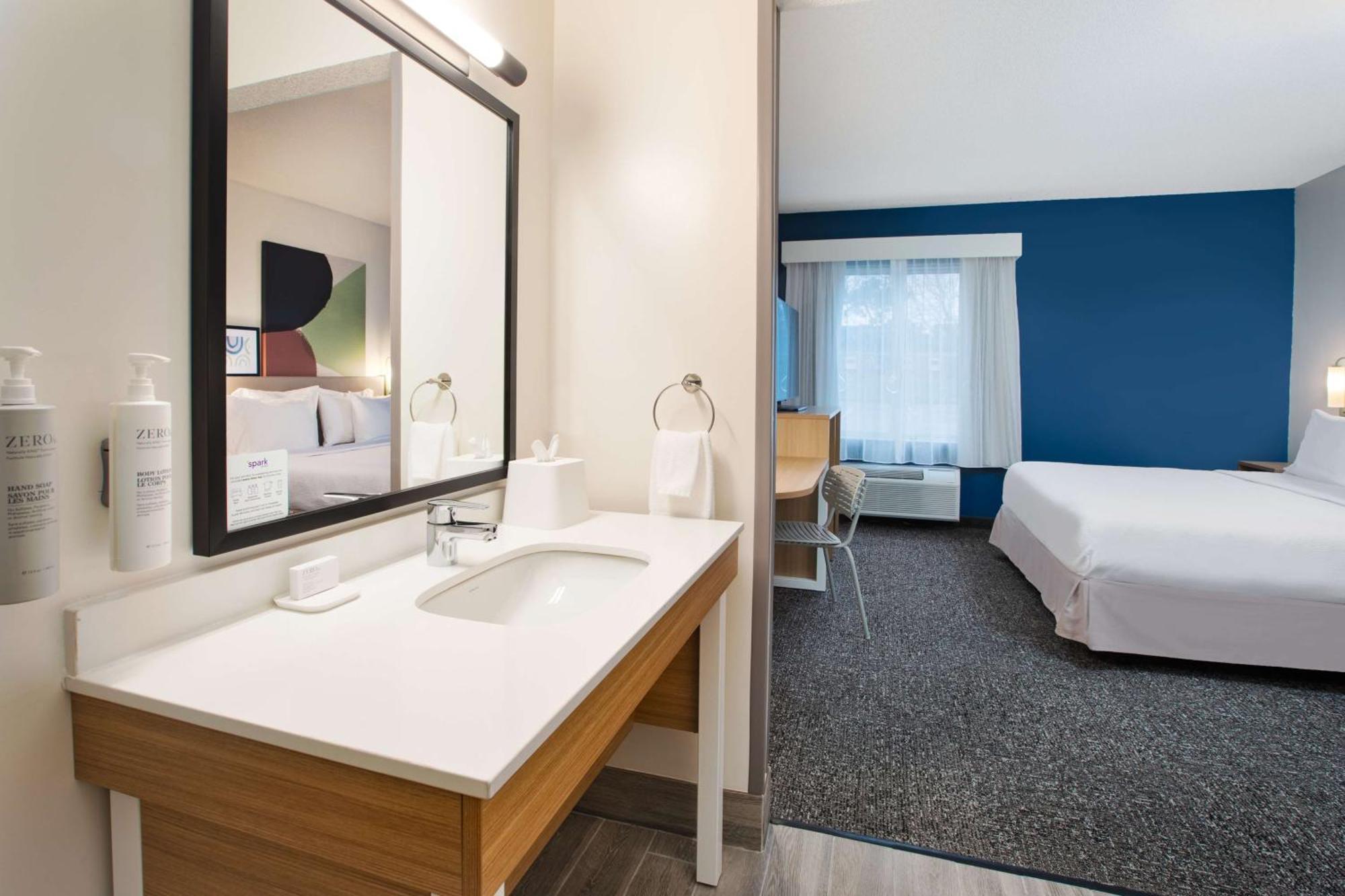 Spark By Hilton Walker North Hotel