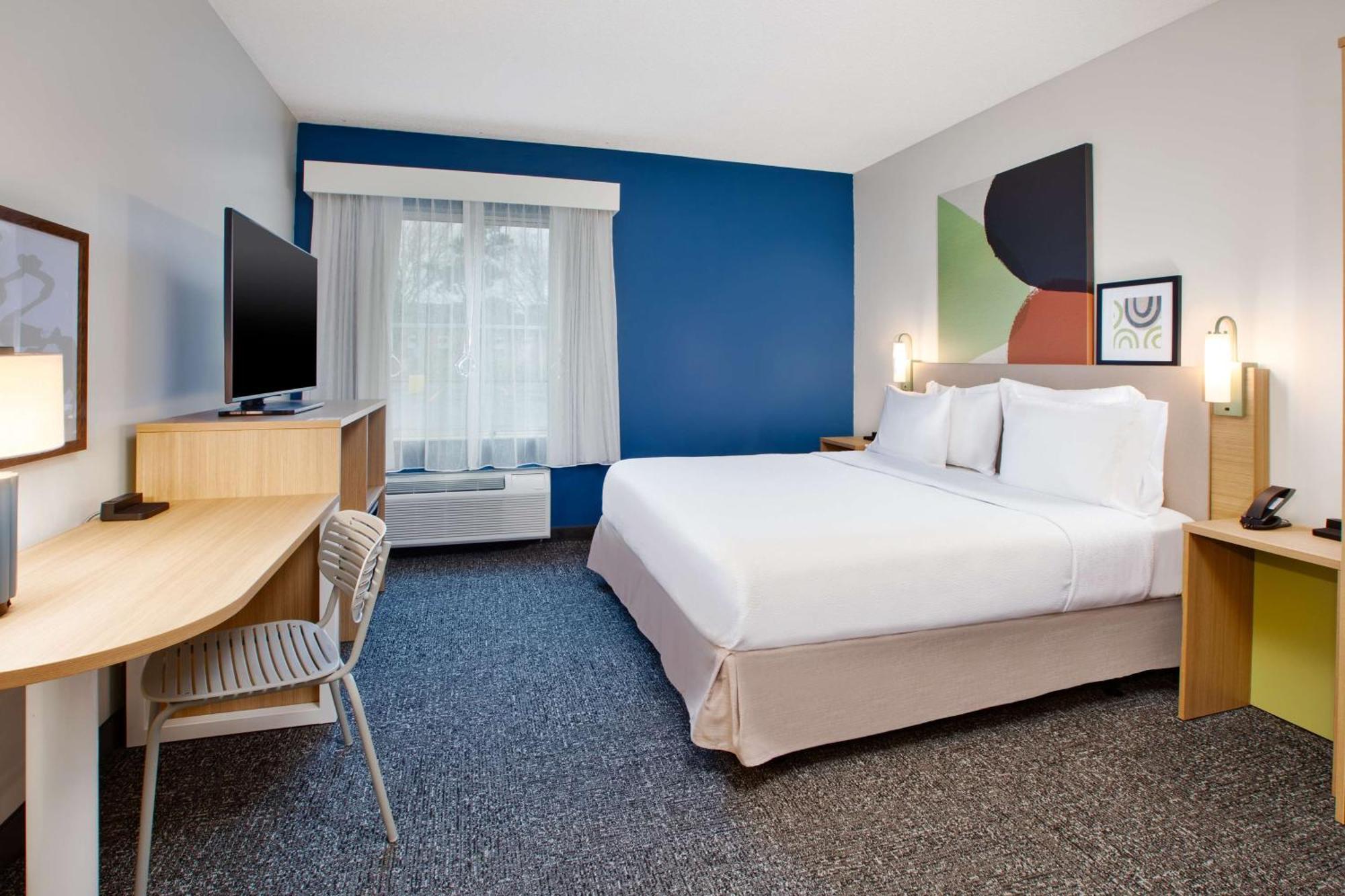 Hotel Spark By Hilton Walker North Grand Rapids