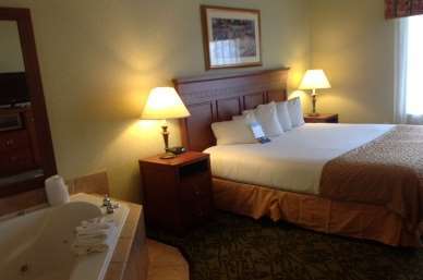 Spark By Hilton Walker North Grand Rapids