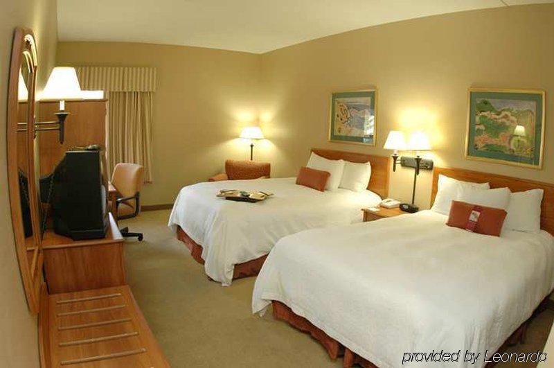 Hampton Grand Rapids/north Hotel 3*