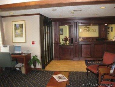 Hotel Baymont By Wyndham Airport 2*