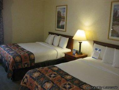 Baymont By Wyndham Airport Grand Rapids