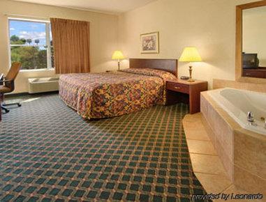 Hotel Spark By Hilton Walker North