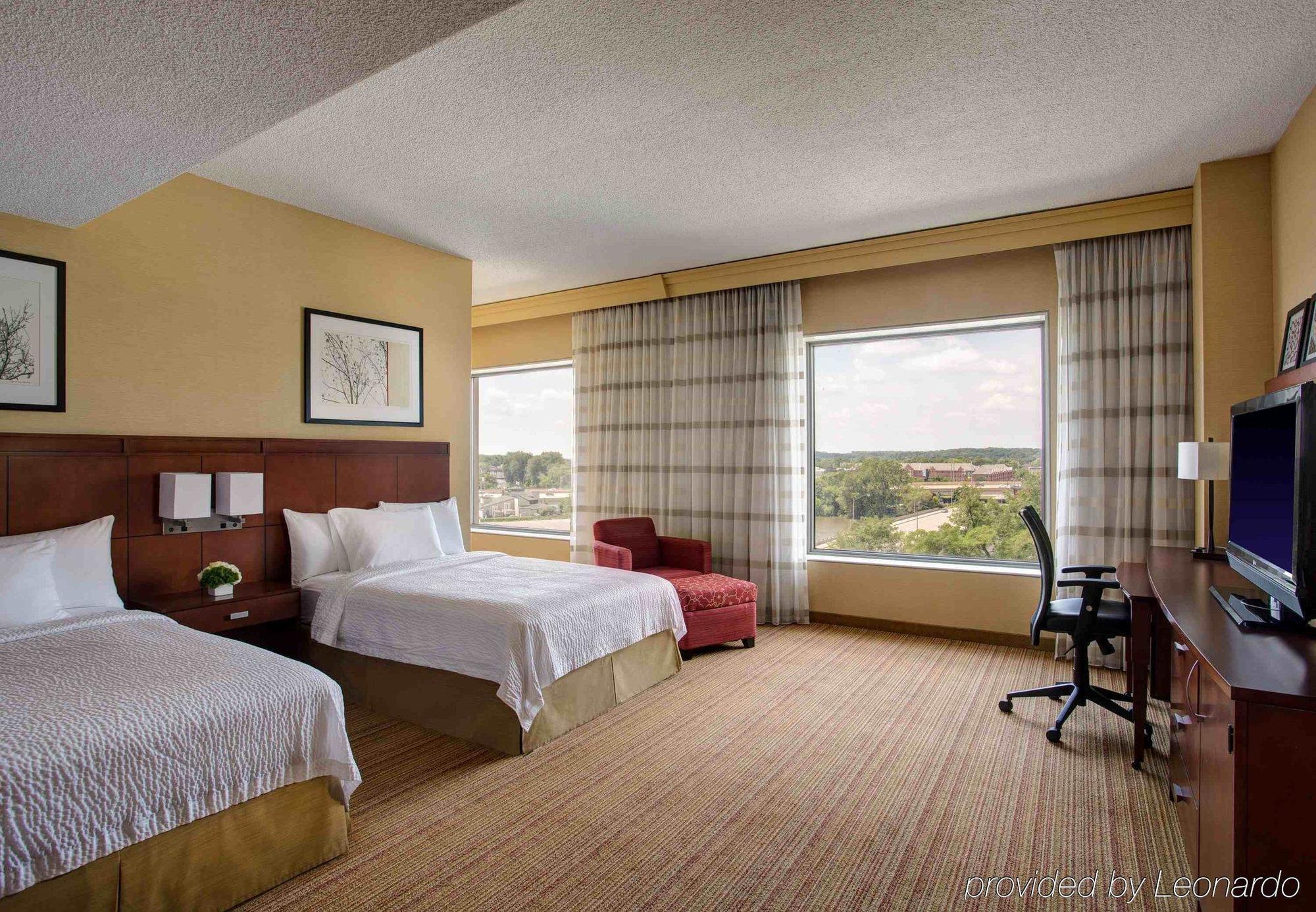 Hotel Courtyard Downtown 3*
