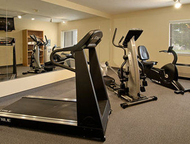 Baymont By Wyndham Airport 2*