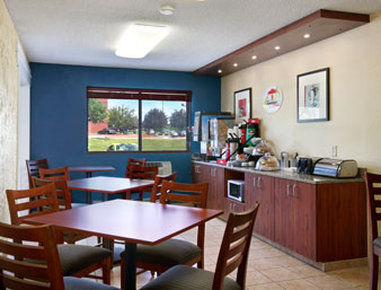 Hotel Rodeway Grand Rapids