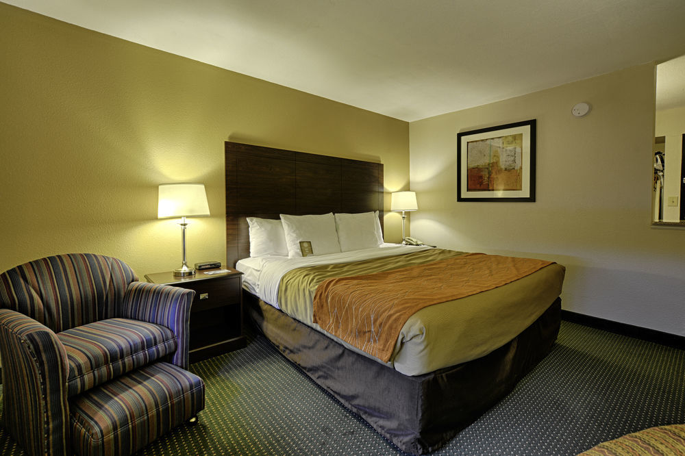 Comfort Airport Grand Rapids