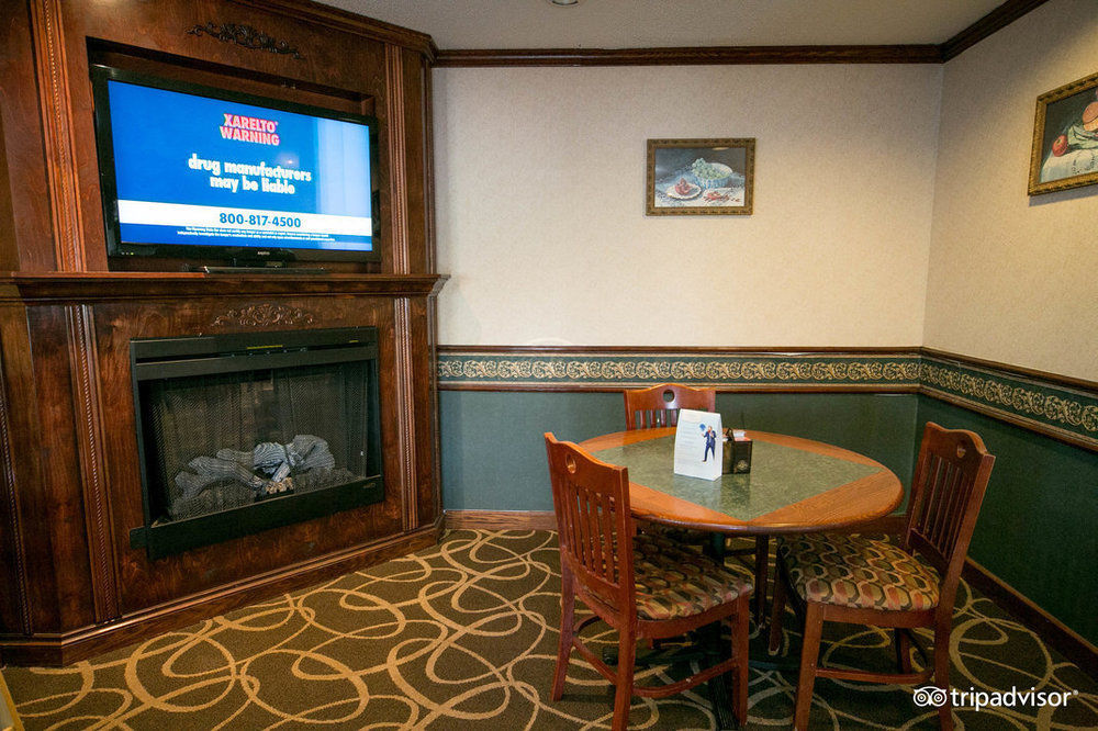 Hotel Baymont By Wyndham Airport