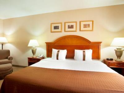 Grand Rapids-airport By Ihg Hotel Grand Rapids