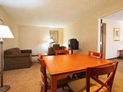 Hotel Grand Rapids-airport By Ihg