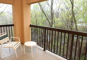 Hotel Courtyard Airport 3*
