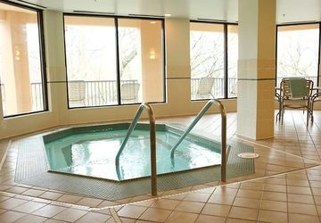 Courtyard Airport Hotel Grand Rapids