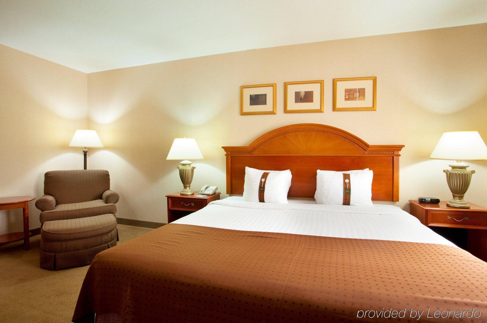 Grand Rapids-airport By Ihg Hotel Grand Rapids