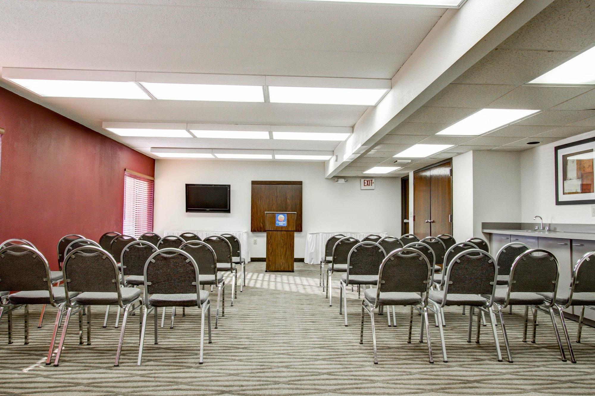 Comfort Airport Inn Grand Rapids