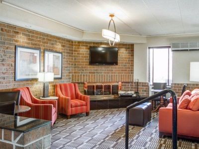 Inn Comfort Airport 2*