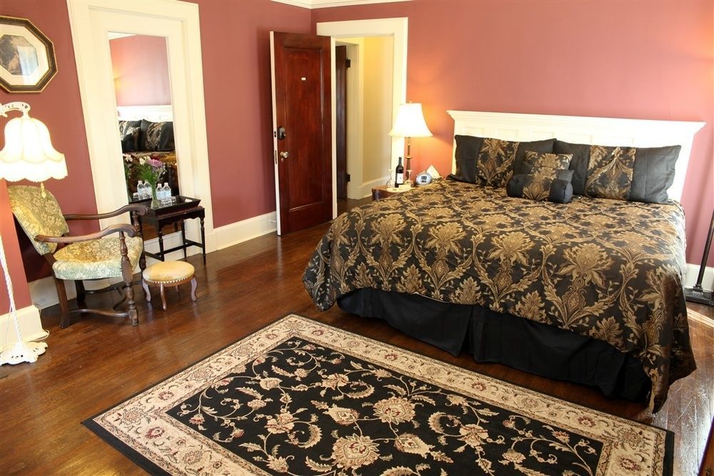 Bed & Breakfast Leonard At Logan House 3*
