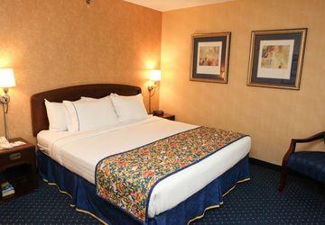 Hotel Courtyard Airport Grand Rapids