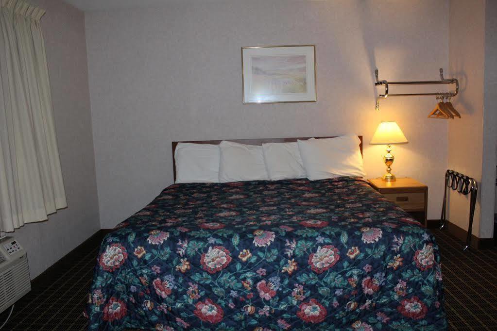 6-grand Rapids, Mi - Northeast Grand Rapids