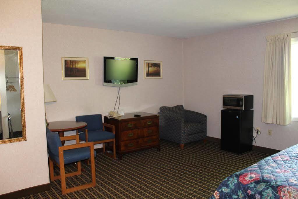 Hotel 6-grand Rapids, Mi - Northeast 2*