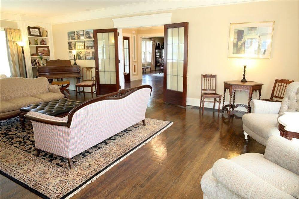 Bed & Breakfast Leonard At Logan House