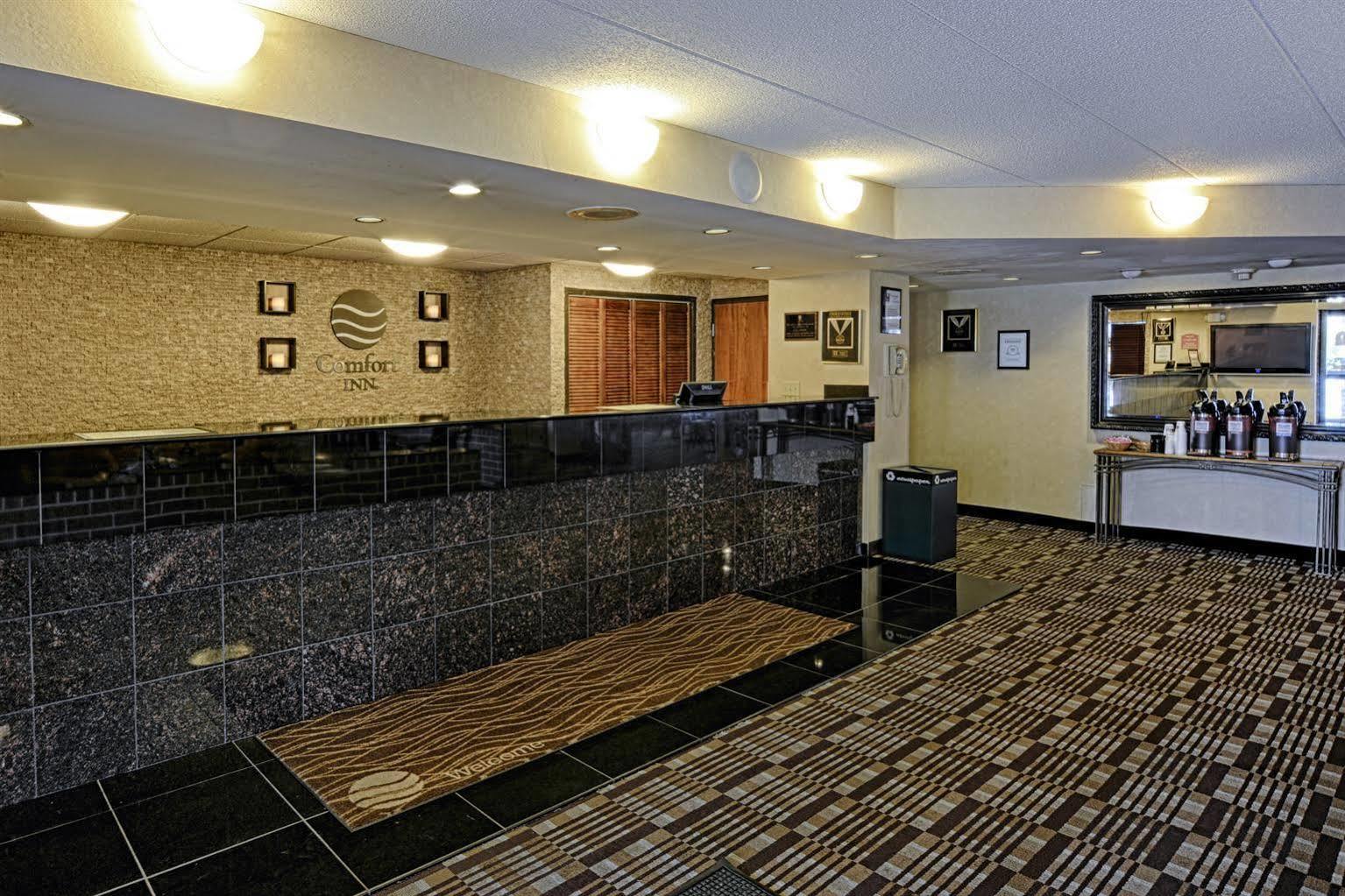 Inn Comfort Airport 2*
