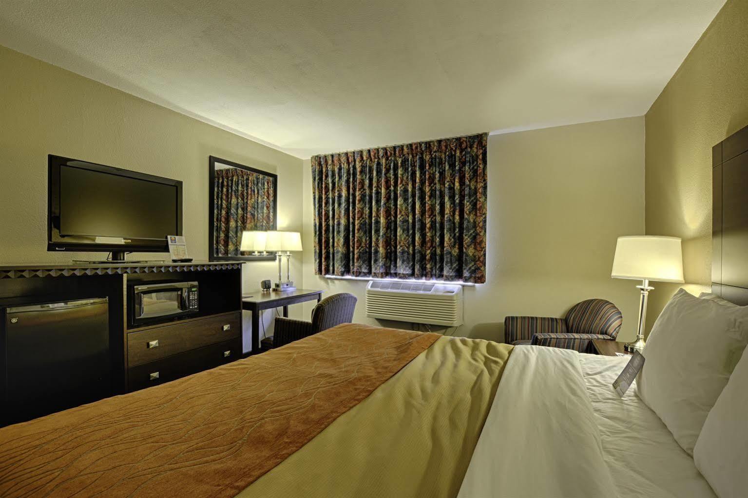 Inn Comfort Airport Grand Rapids