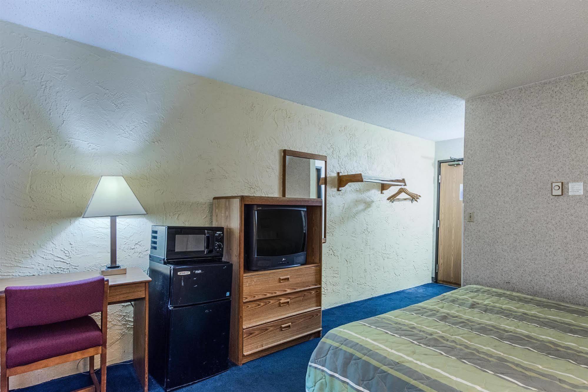 Hotel Rodeway Grand Rapids