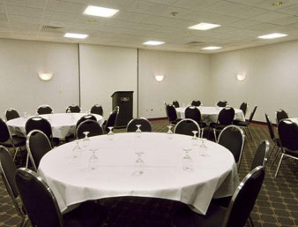 131 Hotel-plaza 2* Grand Rapids