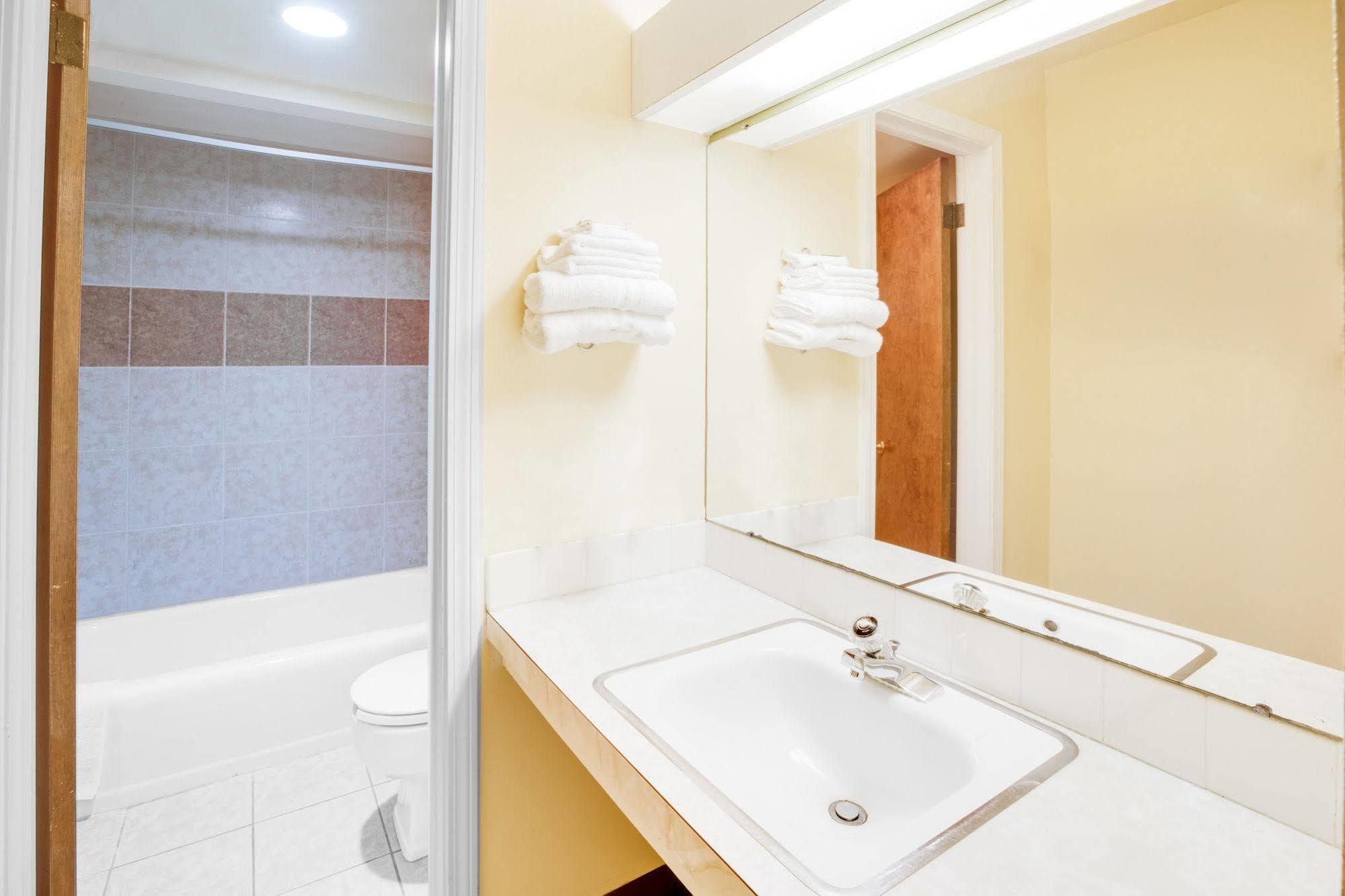 6-grand Rapids, Mi - Northeast Hotel 2*