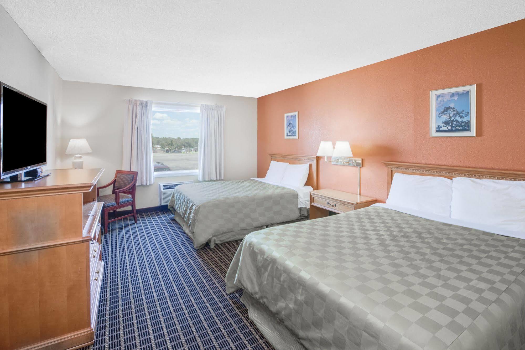 6-grand Rapids, Mi - Northeast