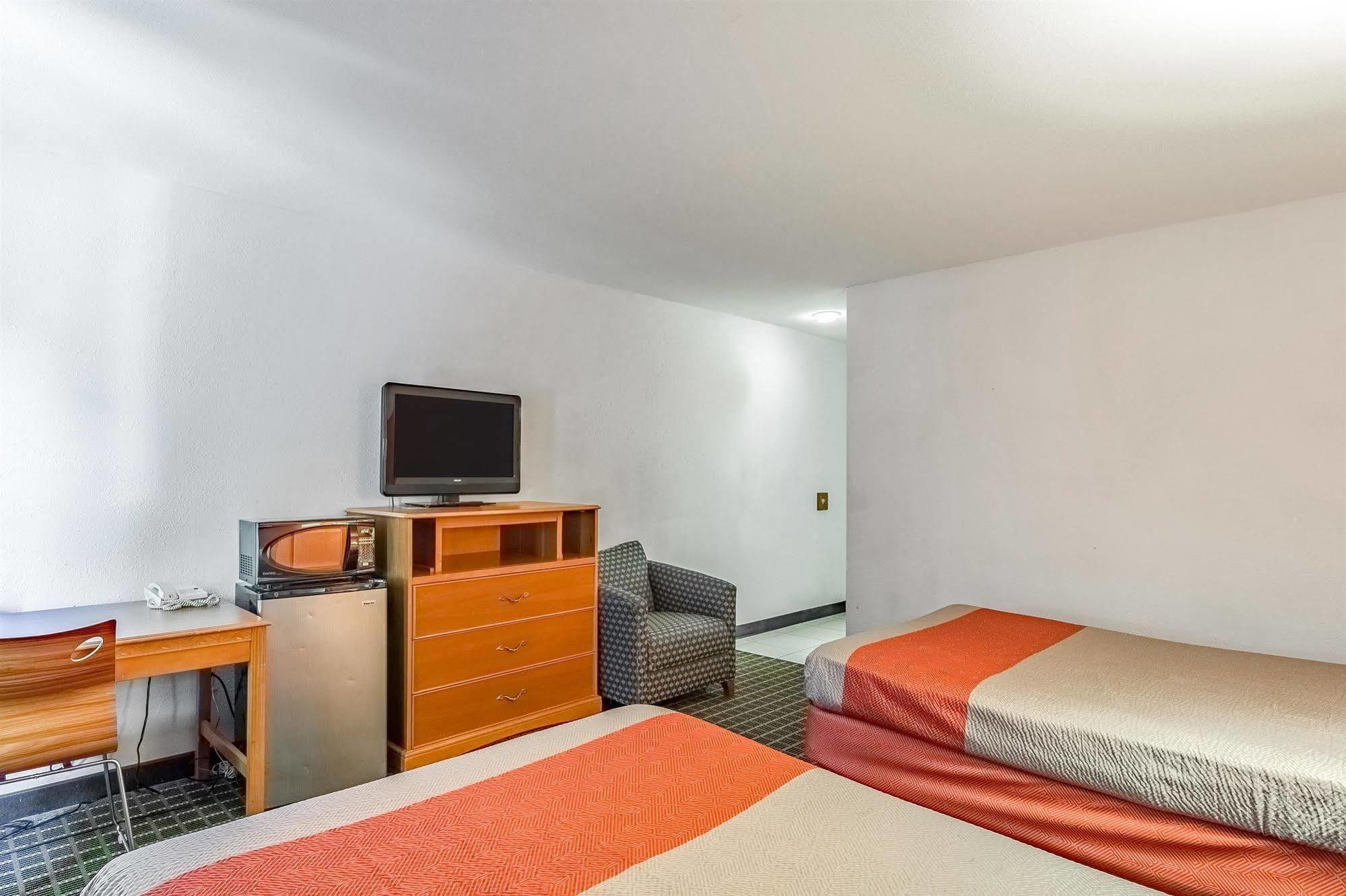 6-grand Rapids, Mi - Northeast Hotel 2*