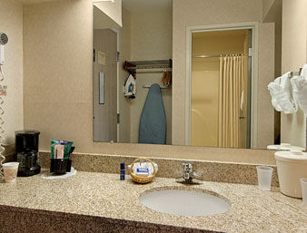 Baymont By Wyndham Airport Grand Rapids