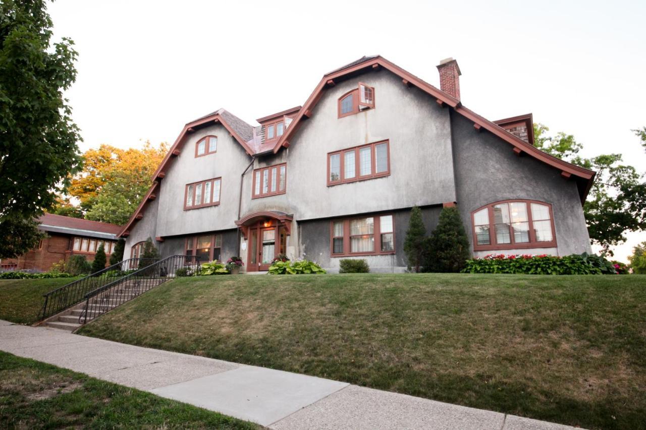 Bed & Breakfast Leonard At Logan House Grand Rapids