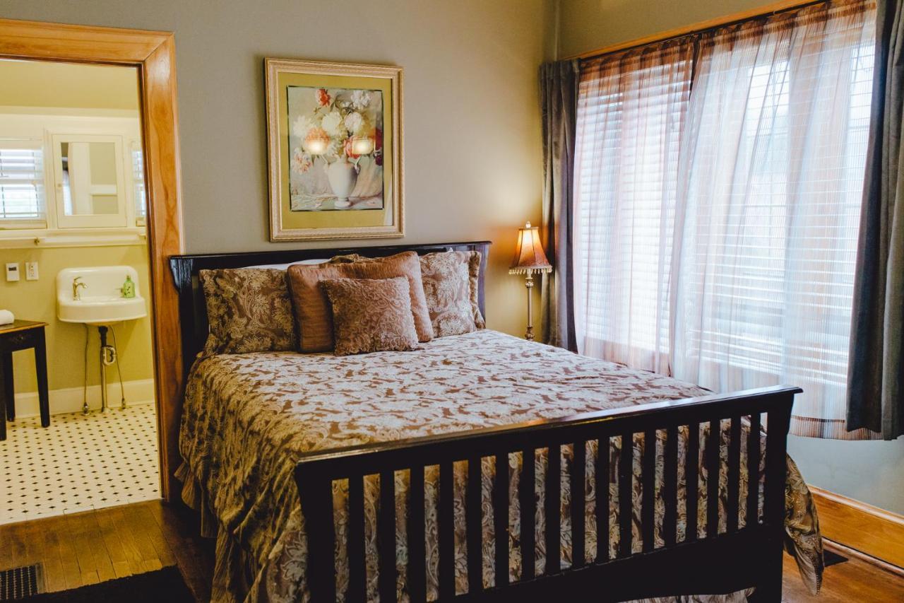 Bed & Breakfast Leonard At Logan House Grand Rapids