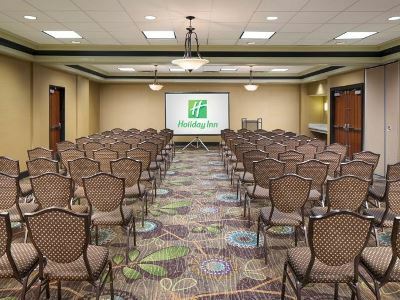 Hotel Grand Rapids-airport By Ihg 3*